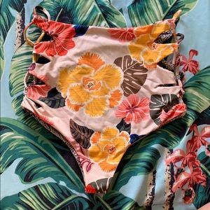 Acacia Swimwear Queens Bottom in Retro Paradise SM